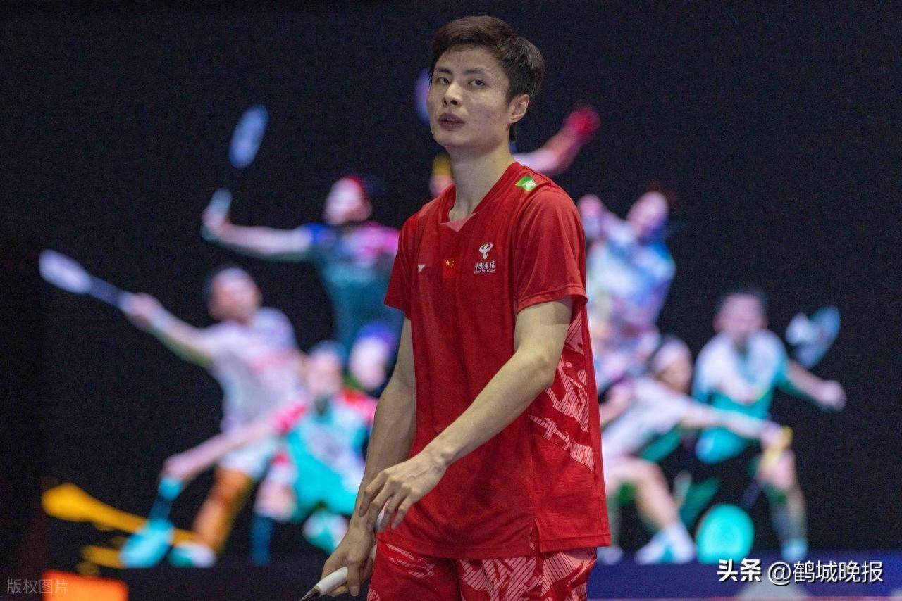 印尼队轻取日本队，石宇奇点燃赛场