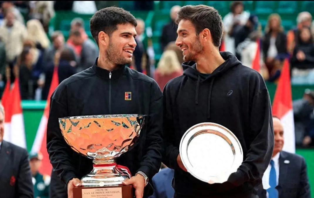 蒙特卡洛大师赛险胜年终总决赛，阿尔卡拉斯带队取胜