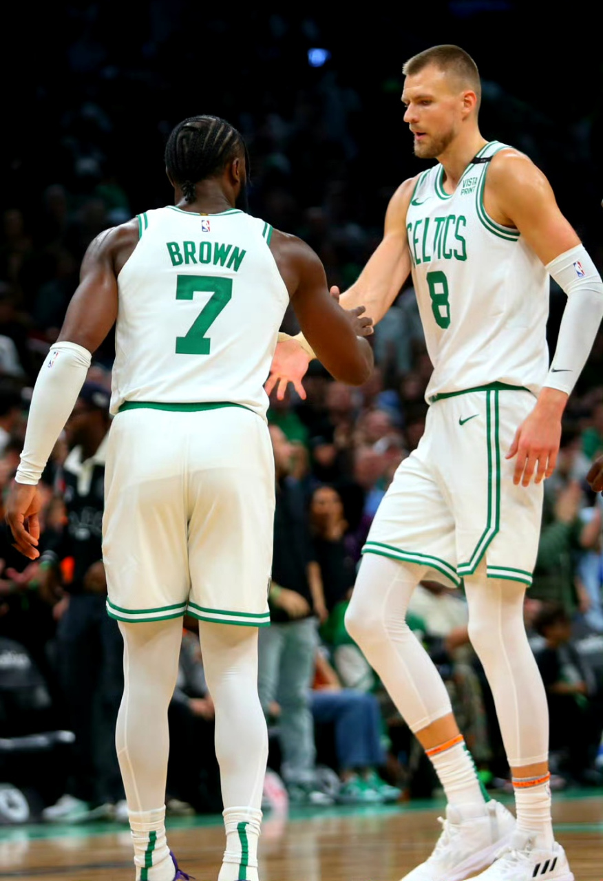 凯尔特人绝杀勇士，约基奇扛起全队