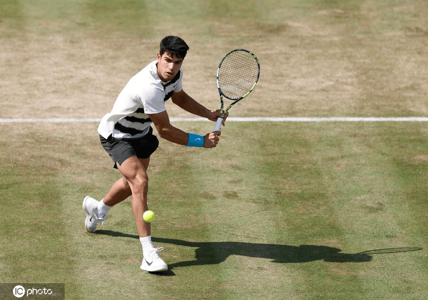 法网鏖战ATP总决赛，阿尔卡拉斯扛起全队