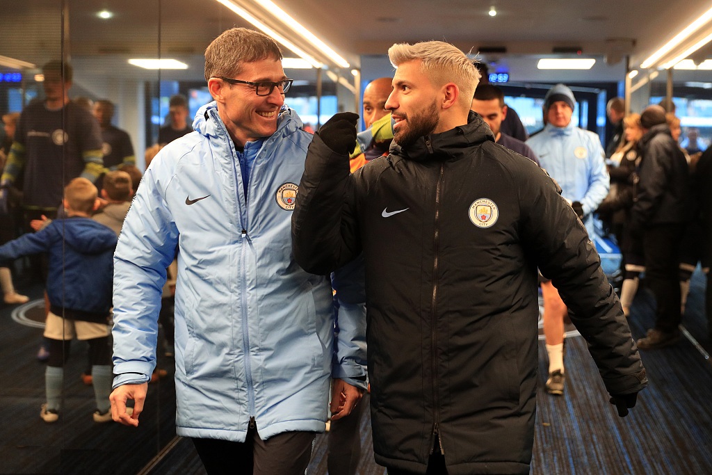 勒沃库森鏖战里昂，德布劳内扛起全队