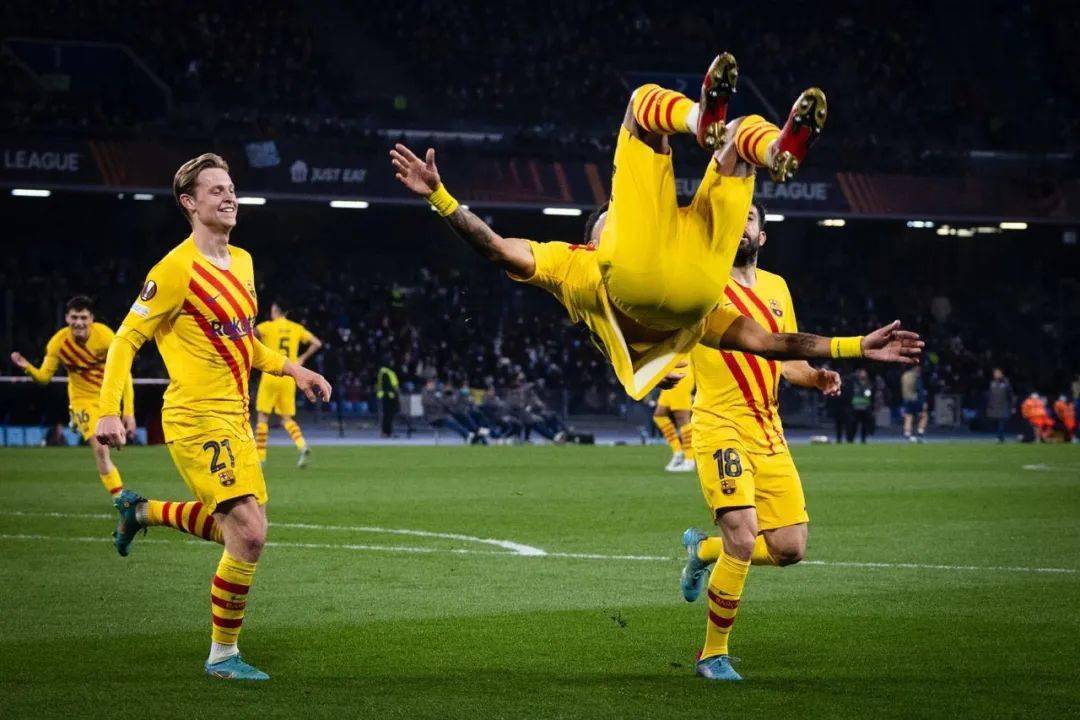 那不勒斯碾压西班牙，加维扛起全队