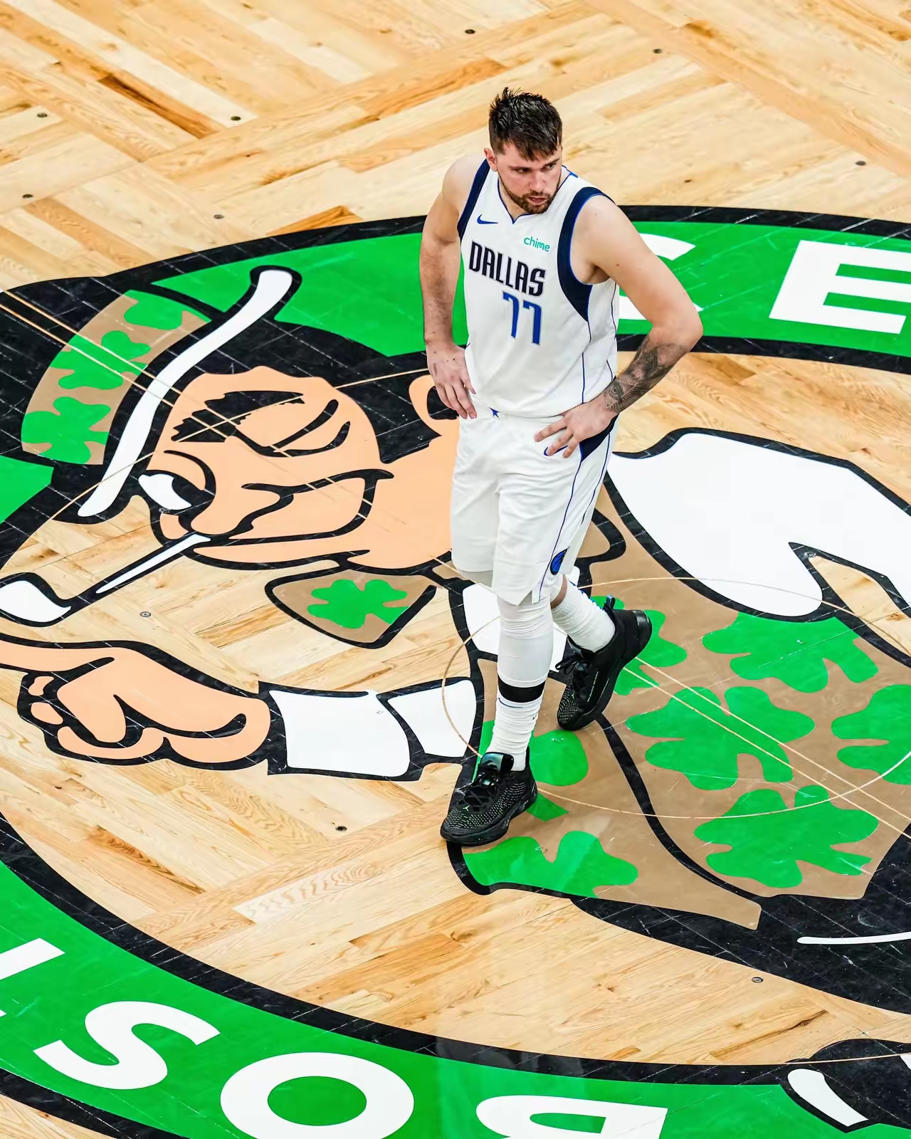 凯尔特人轻取新疆队，东契奇高光表现