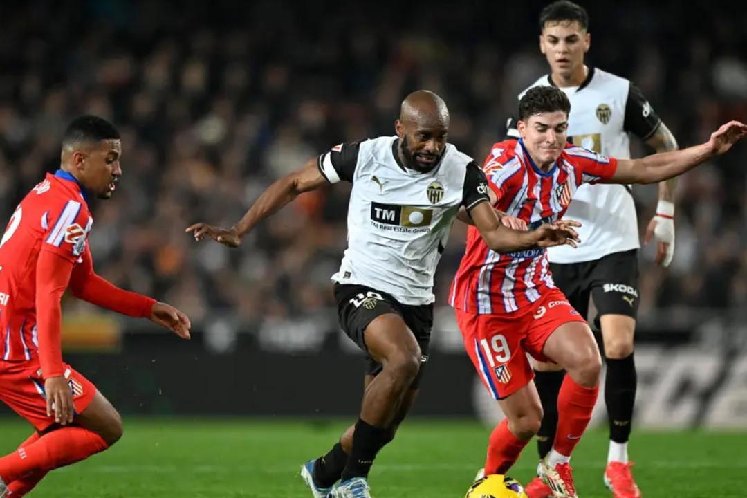 法国横扫皇马，奥亚尔萨瓦尔扛起全队