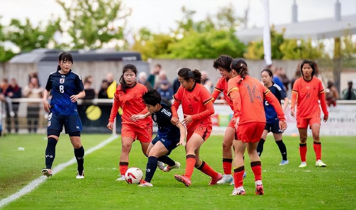 墨西哥女足国家队意气风发迎接挑战 墨西哥女足国家队意气风发迎接挑战