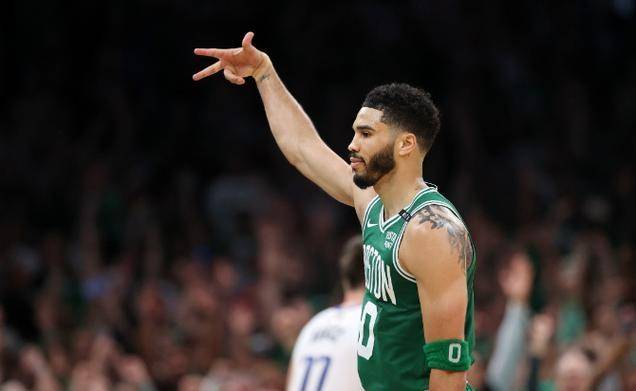 湖人轻取凯尔特人，麦科勒姆绝境逆转