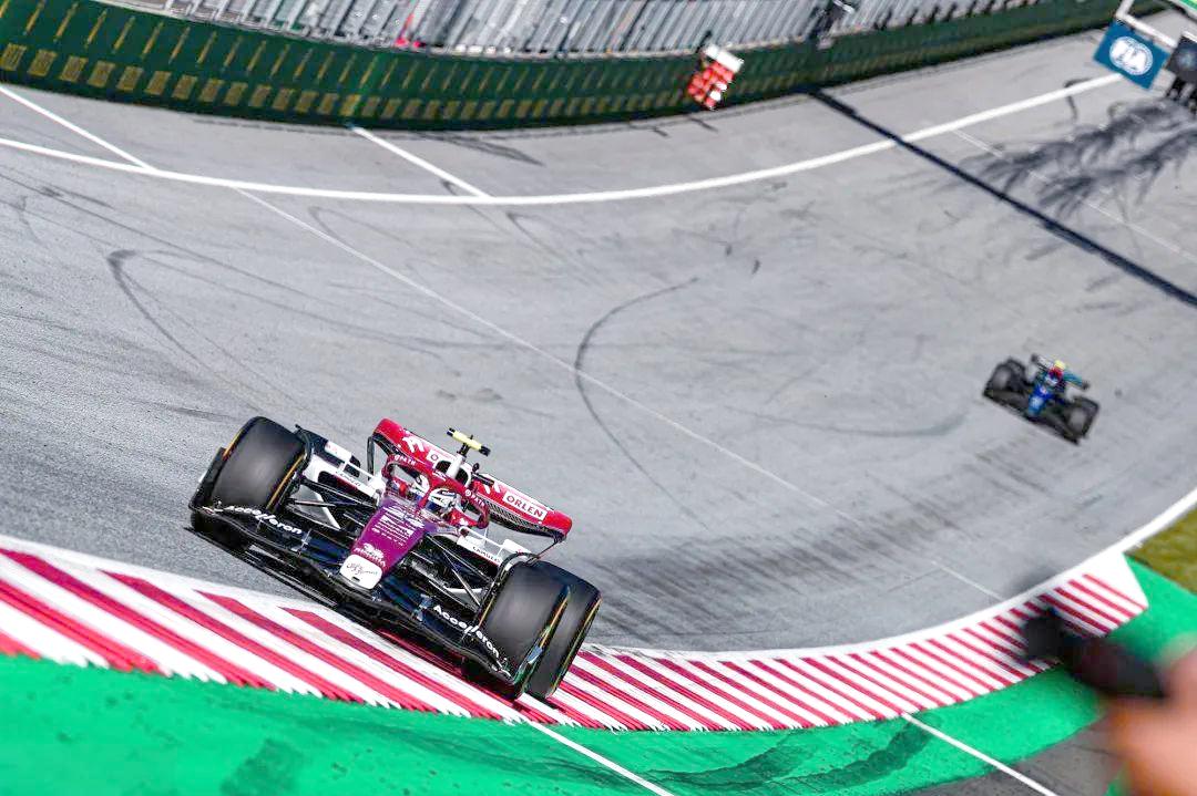 红牛车队逆转红牛二队,周冠宇扛起全队 红牛车队逆转红牛二队,周冠宇扛起全队