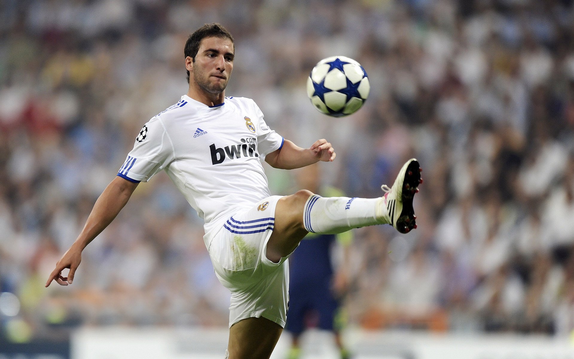 欧冠半决赛焦点战,西班牙战术风暴,如何带走尤文图斯?