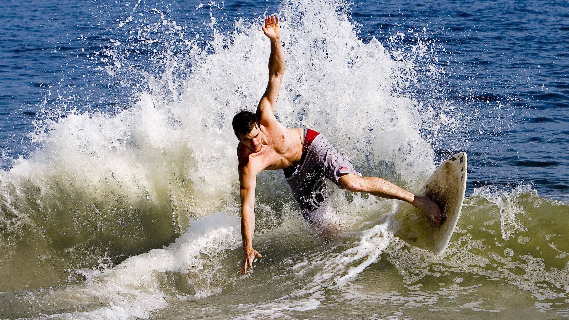 锡安主宰战局，热火斩落公牛，一场定义未来的比赛