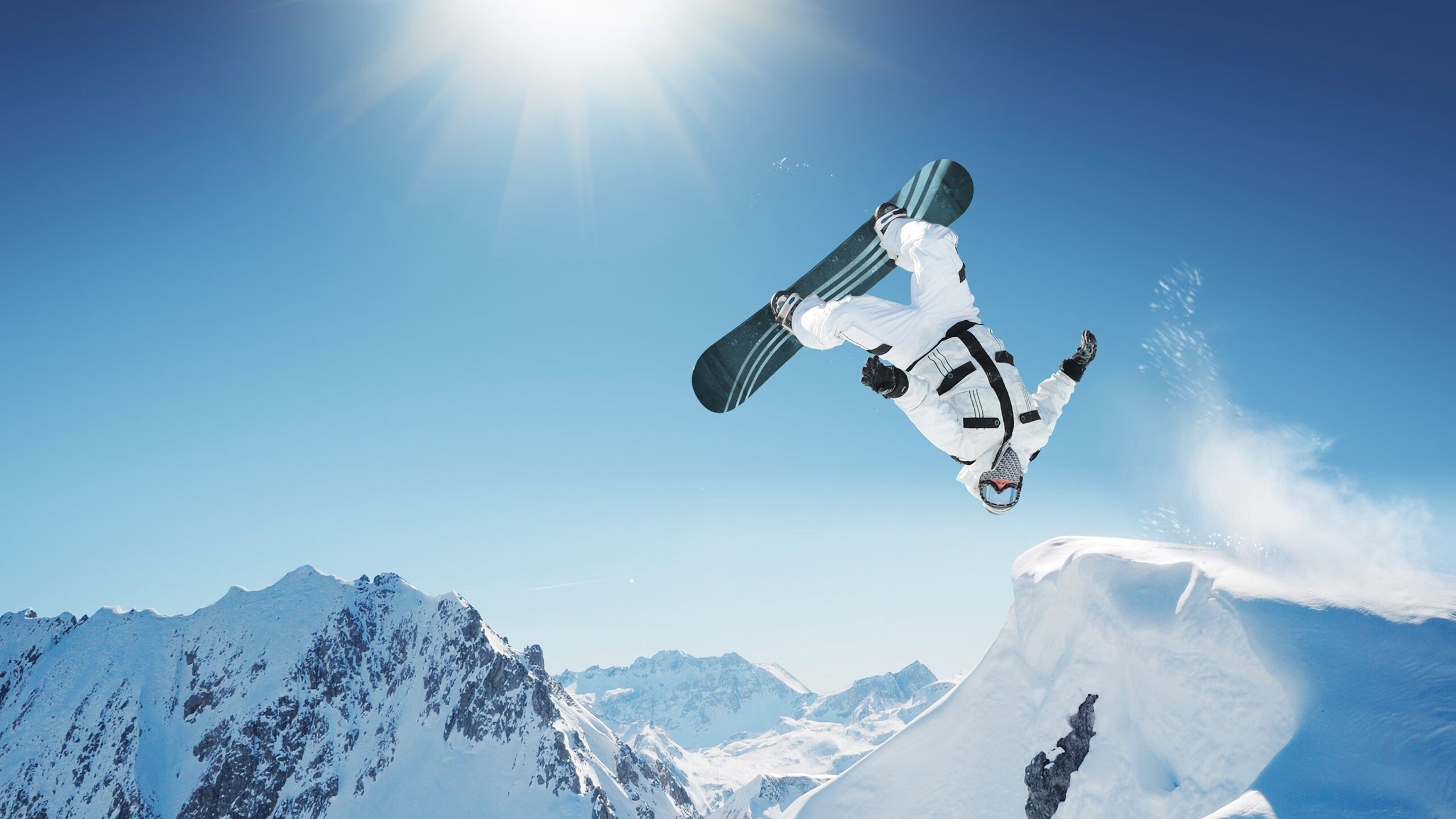 霍勒迪关键战不手软，猛龙横扫上海队展冠军底蕴